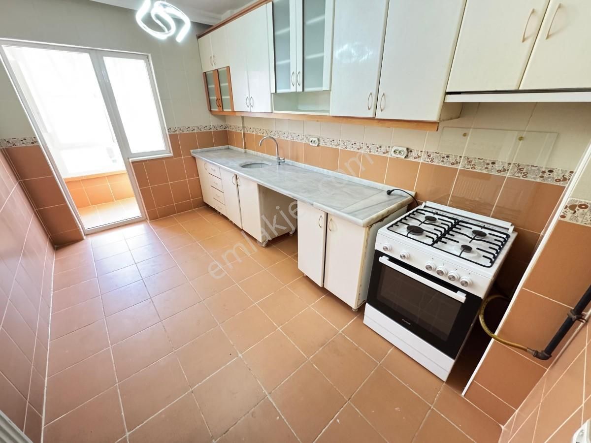 Sincan Osmanlı Mah 3+1 Full Yapılı Ara Katta Site İçinde Daire
