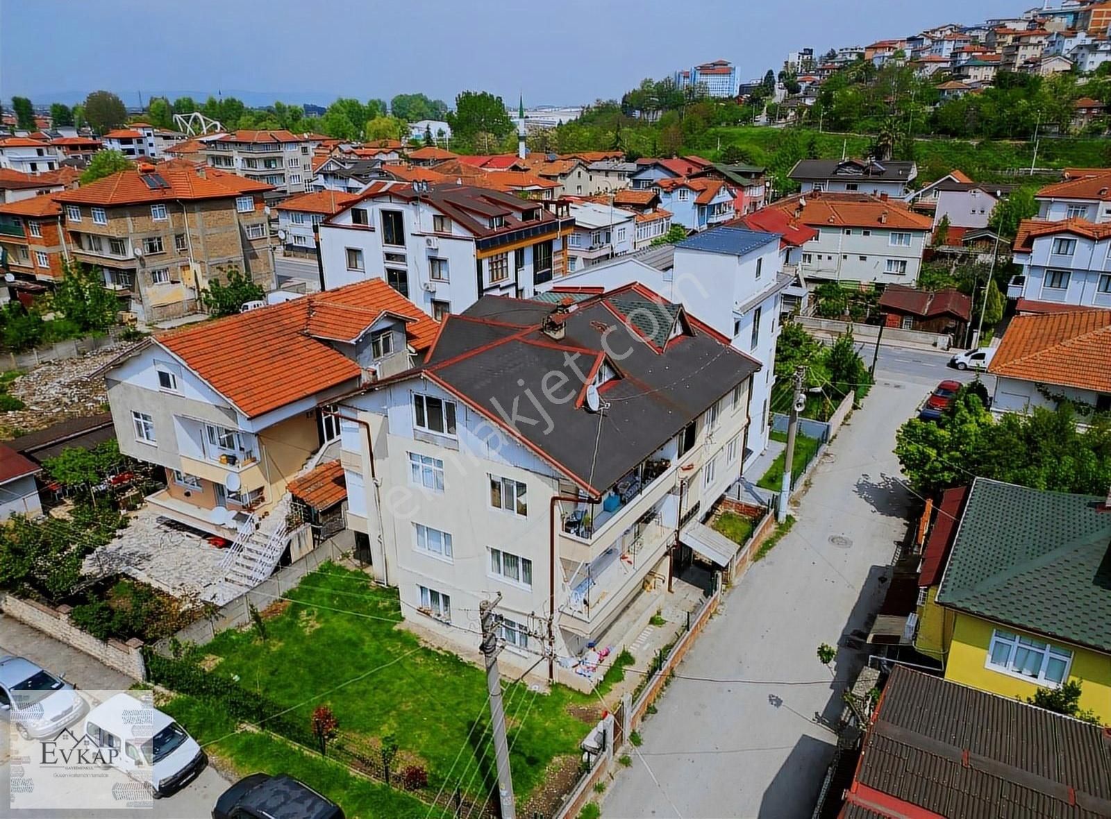 Serdivan 32 Evler Mahallesi'nde Satılık 2+1 Daire !!