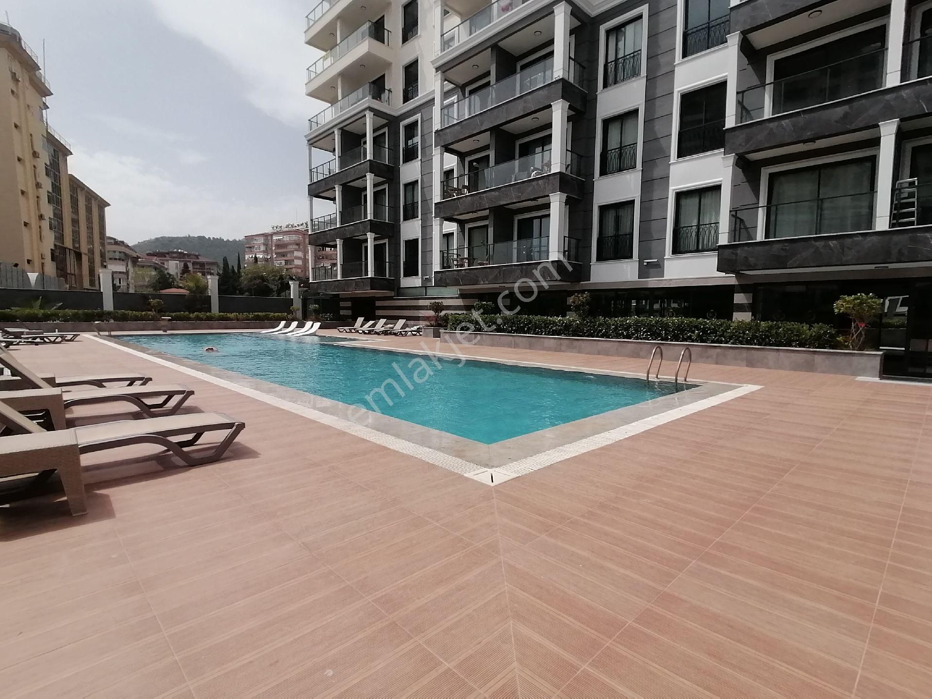 Alanya/kadıpaşa Mah.aktiviteli Site'de 1+1 65m2 Kiralık Daire