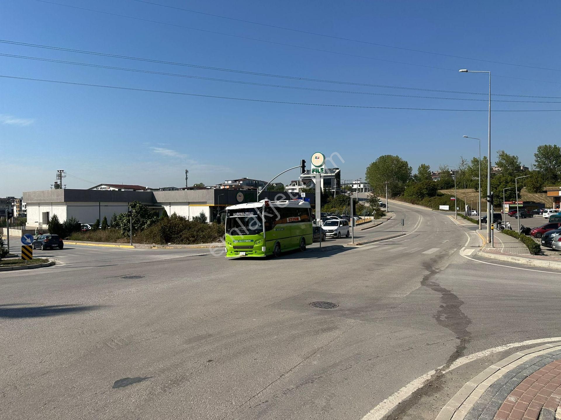 Enka'dan Başiskele Yuvacık Yolu Muhteşem Lokasyonda Burger İşletmesi Yüksek Ciro-fırsat- - Görsel 9