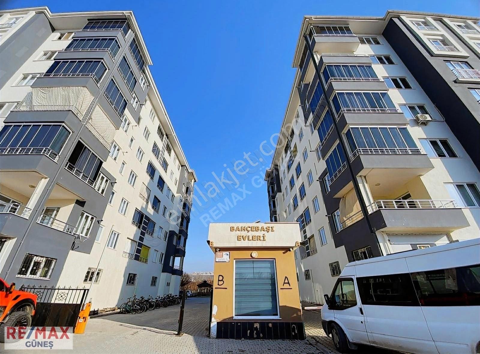 Orduzu Aslantepe Mah Bahçebaşı Evleri Ara Kat 3+1 Satılık Daire