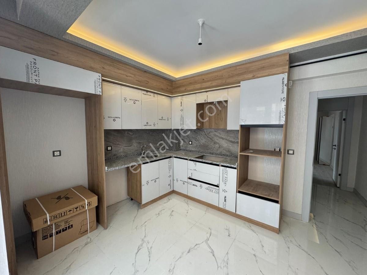 Sincan Plevne Mh 4+1 Bağımsız E.banyolu Giyinme O. Sıfır Daire