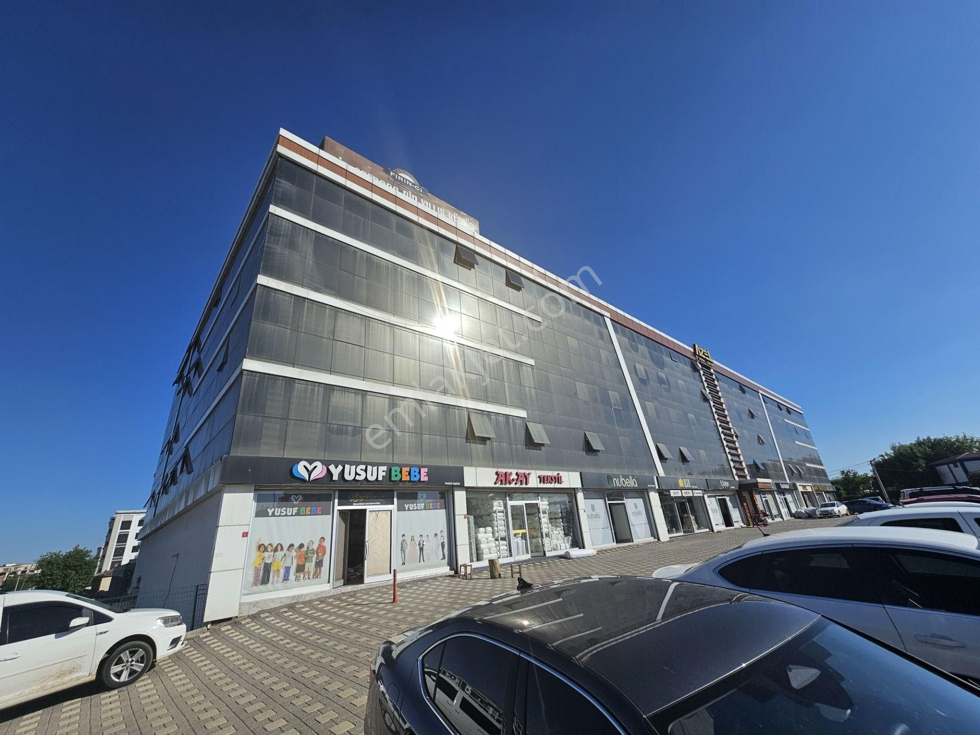 Satılık Fırsat4+1 Isyerı Urfa Yolu Uzerı Azel Plazada Cadde Cephelı