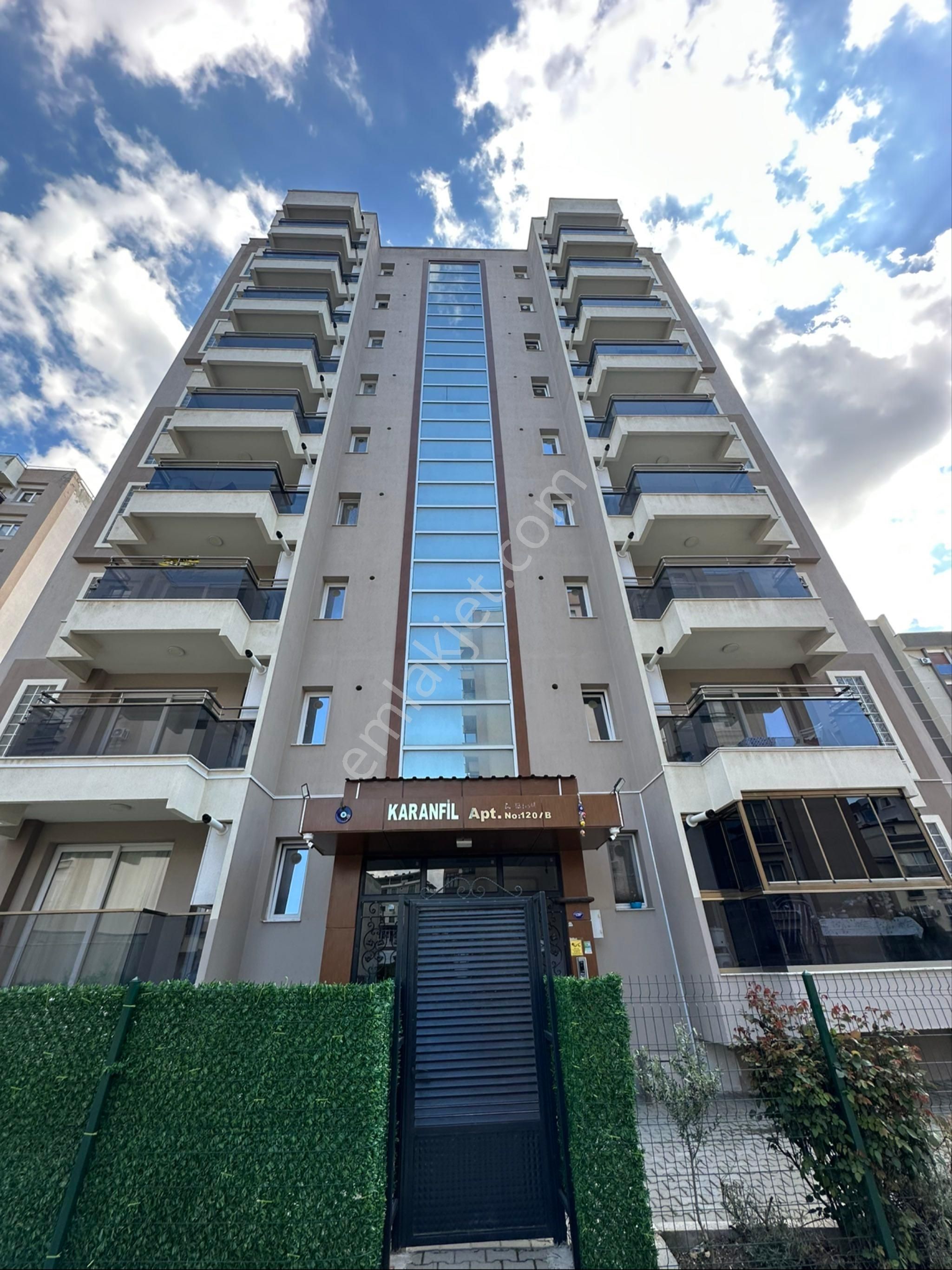 Buca Çamlıkule Mahallesi 3+1 Satılık 142 M2 Sıfır Daire