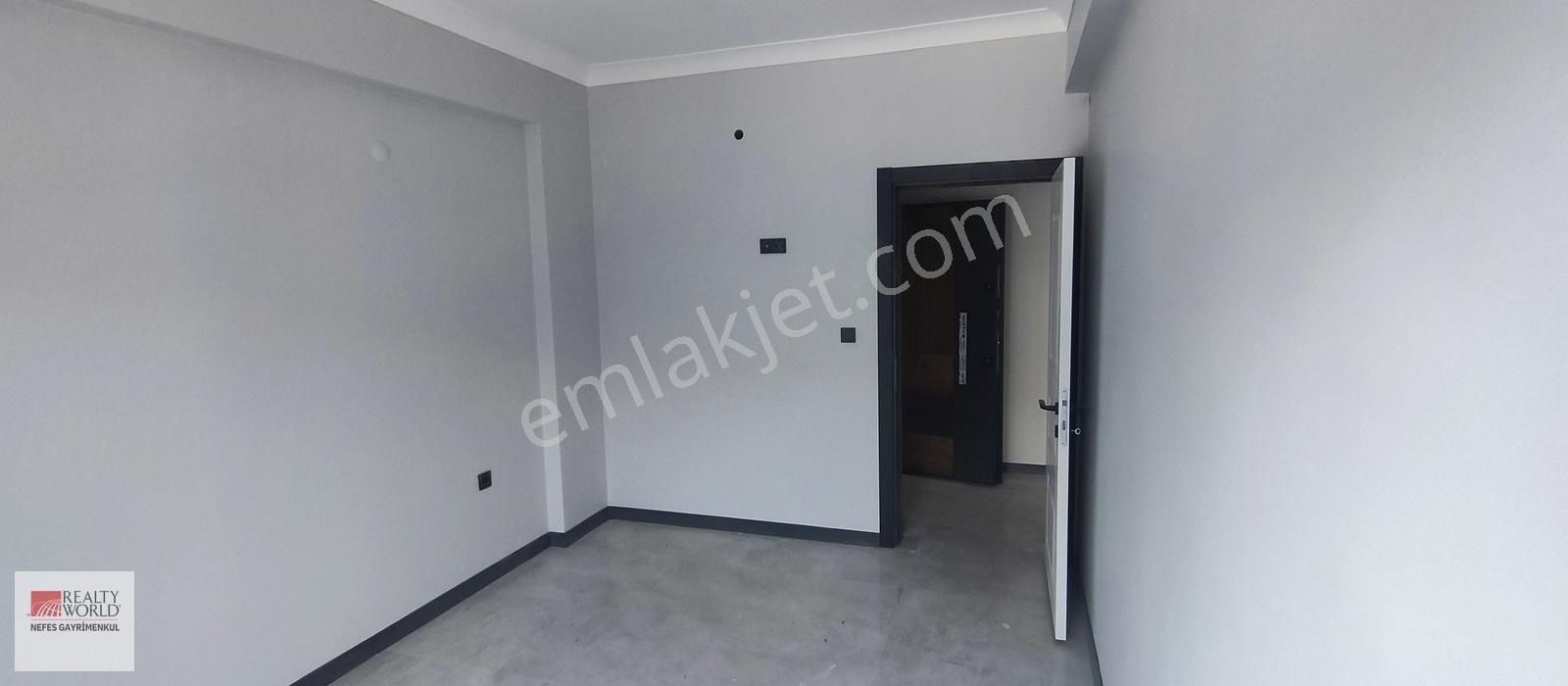 Rw Nefes'ten Gömeç Yaya'da Kapalı Mutfaklı, Geniş 2+1 Daire