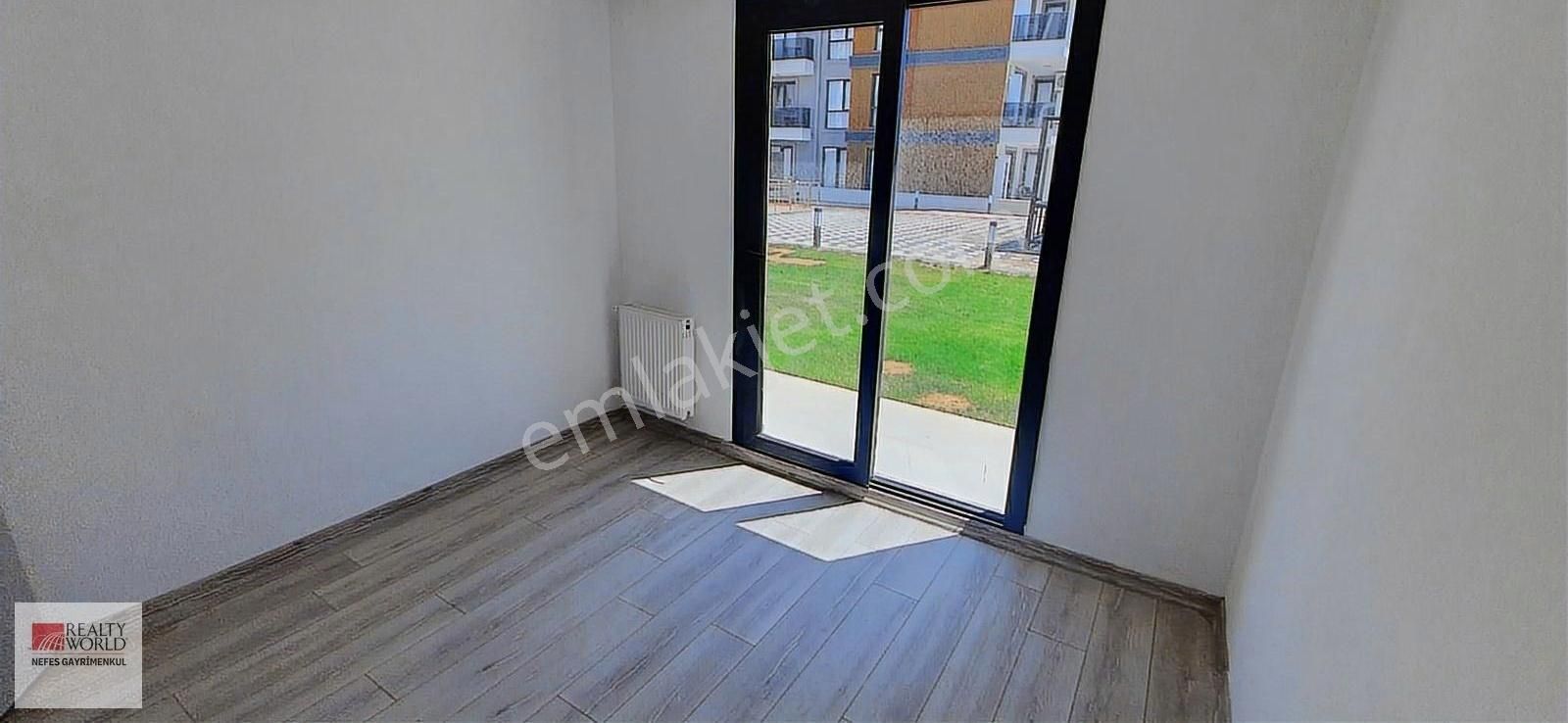 Rw Nefes'ten Bahçelievler'de Site İçi Bahçe Kullanımlı 2+1