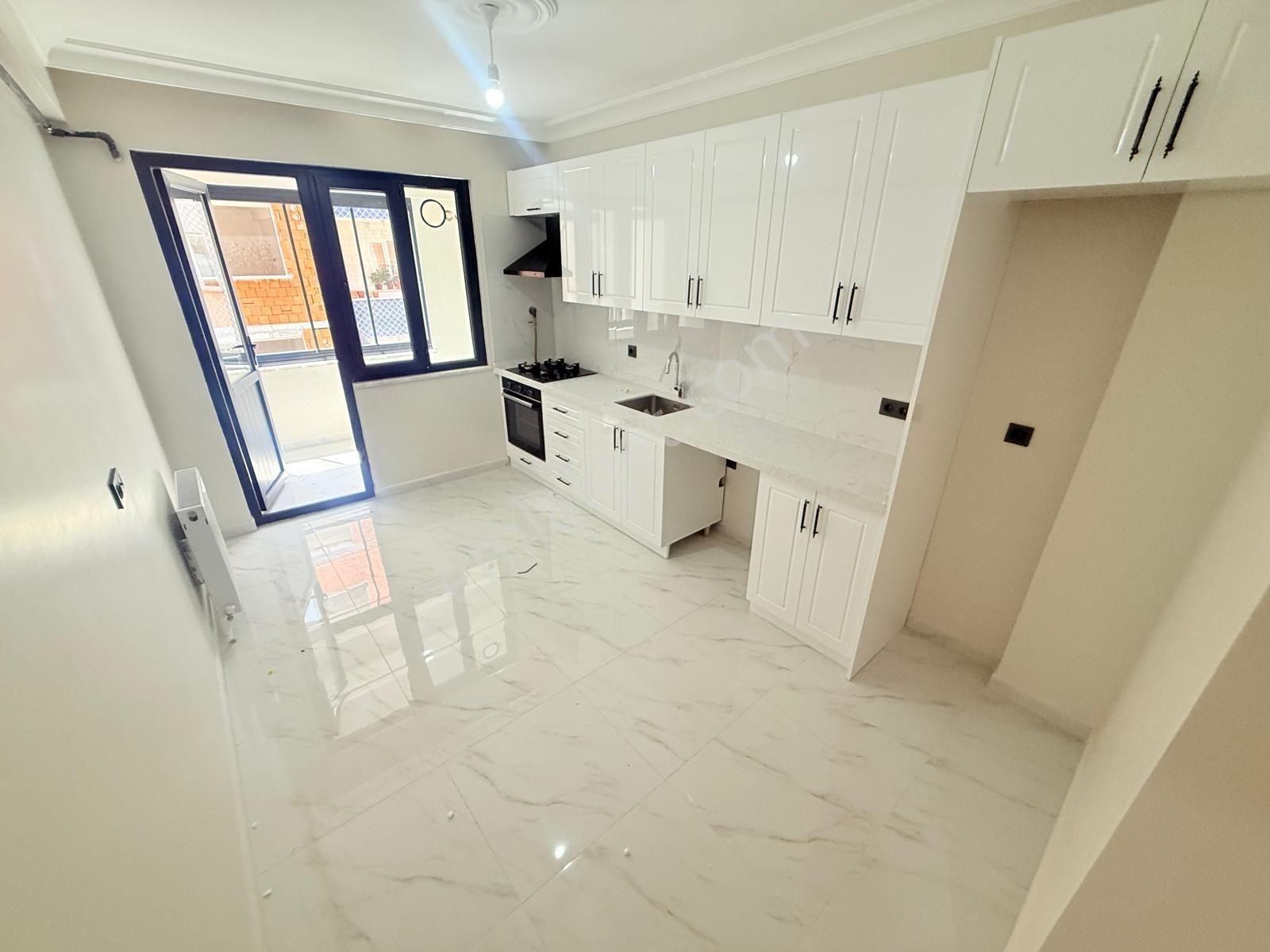 Pusula İnş.tan Cebeci Mah Cadeye Yakın 130m2 3+11kat Daire