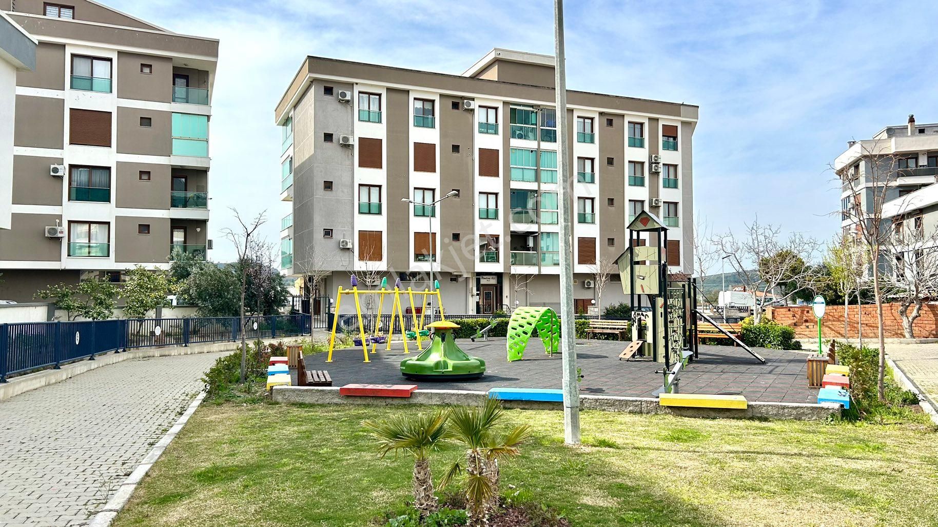 Güzelbahçe Yelki Ana Cadde Üzeri Geniş 3+1 Satılık Fırsat Daire