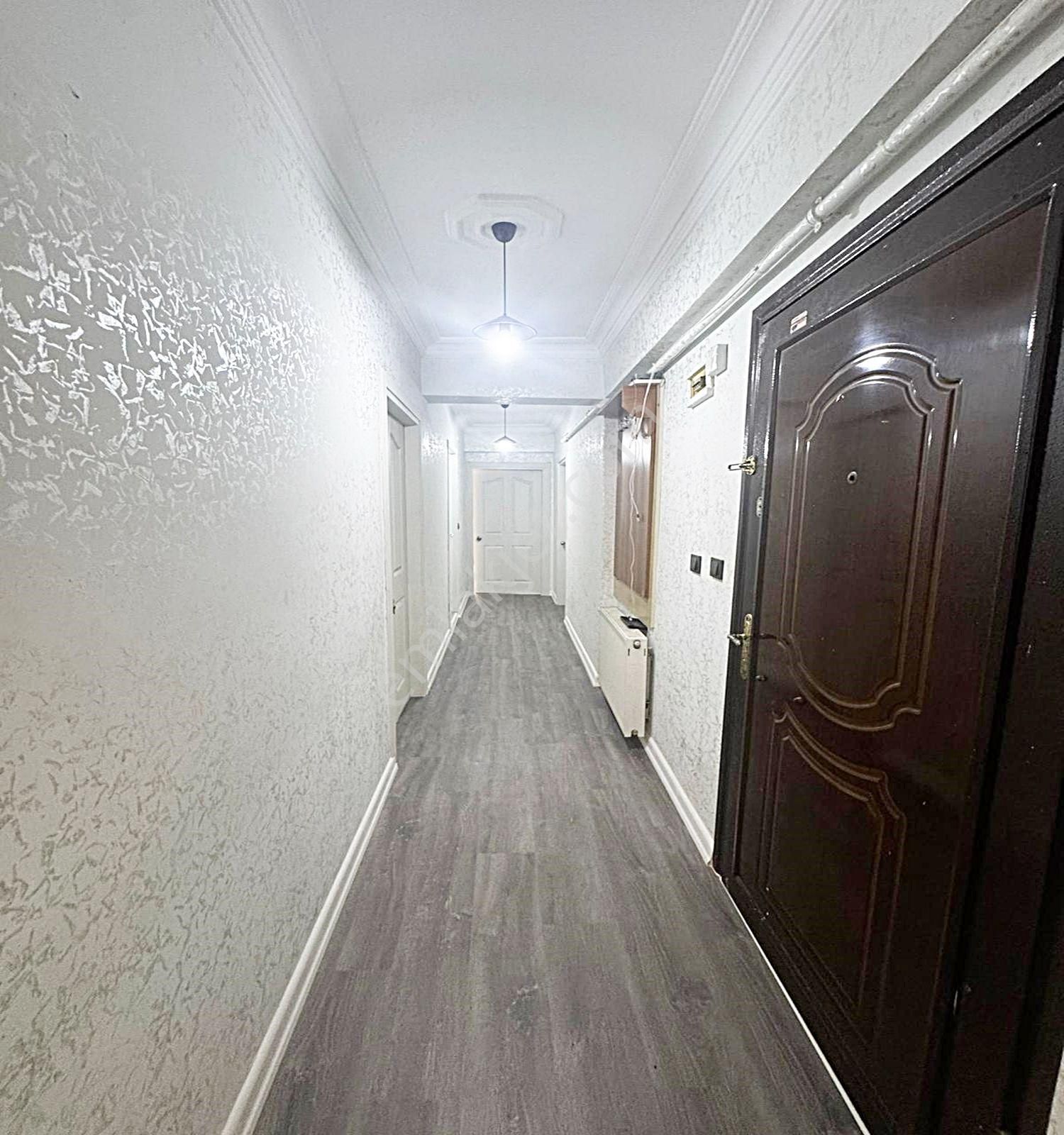 Esenyurt Mehterçeşmede Metrobüse Yakın 120 M2 2+1 Acil Satılık Daire - Görsel 19