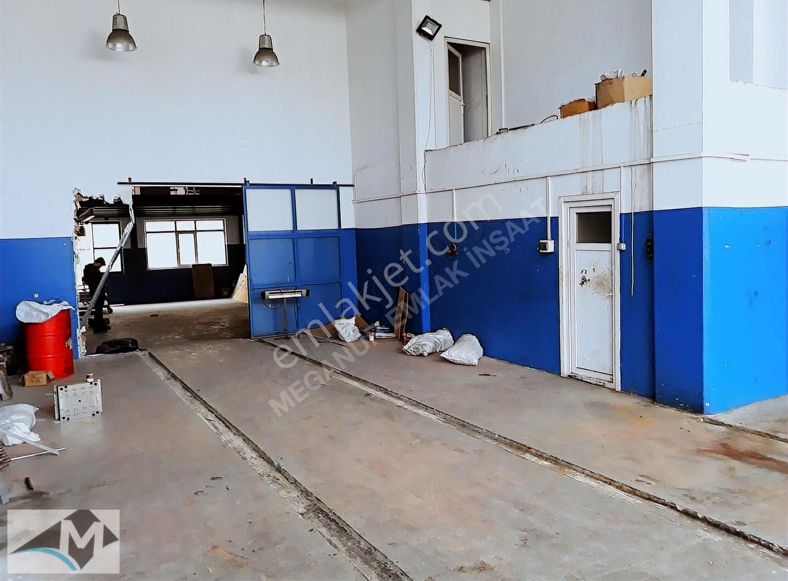 İkitelli Osb.kimyasalcılarda Satılık 1000 M2 İmalathane