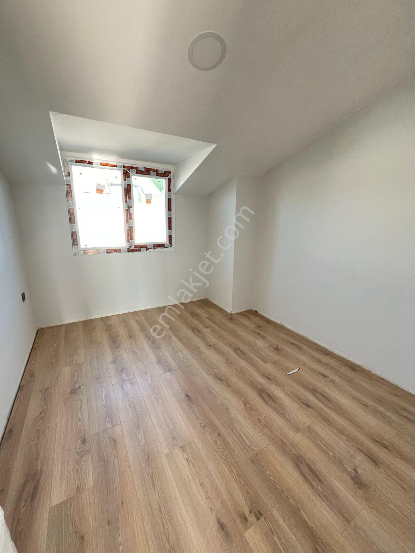 Büyükçekmece Atatürk Mah Sıfır Sitede Deniz Manzaralı Lüx 4+2 Dubleks - Görsel 15
