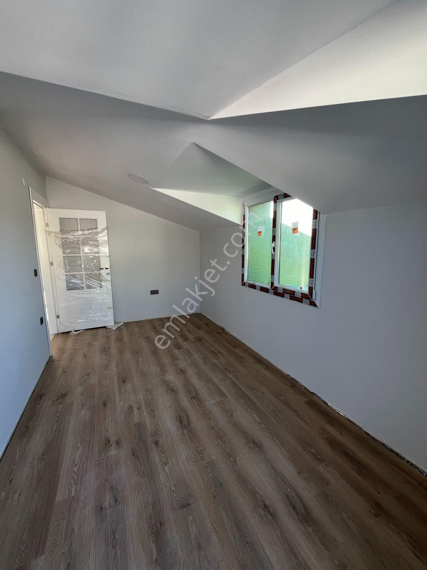 Büyükçekmece Atatürk Mah Sıfır Sitede Deniz Manzaralı Lüx 4+2 Dubleks - Görsel 10