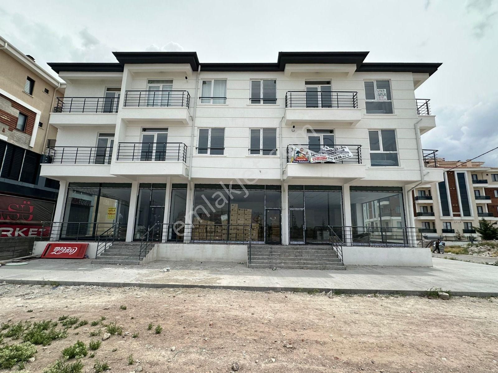 Taşpınar Gayrimenkul'den Satılık Üniversite Bölgesinde 1+1 Daire Ful Eşyalı Yola Cephe