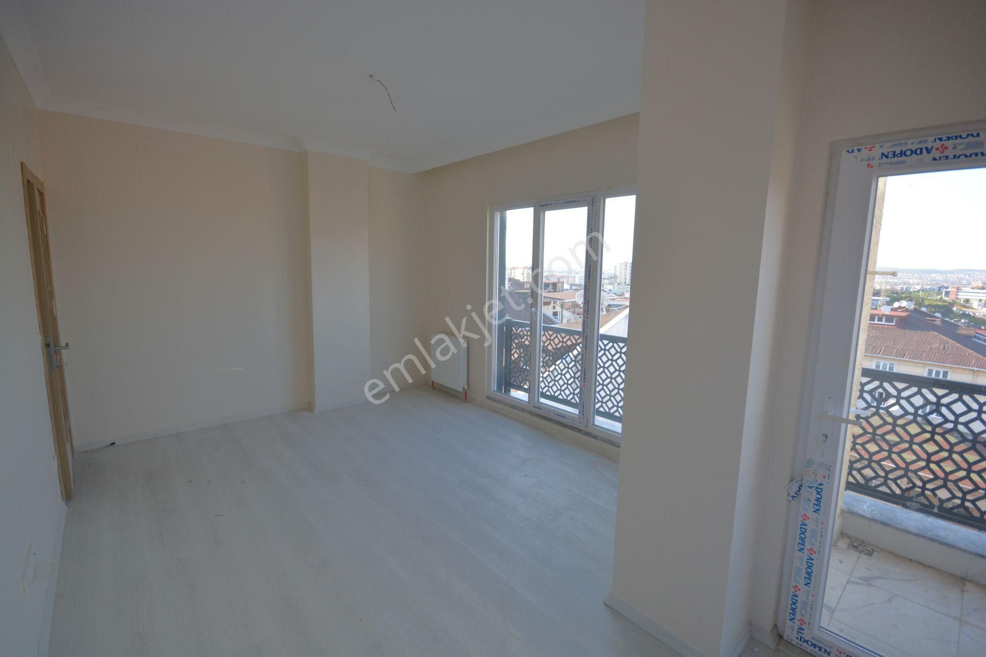Satılık 120 M² Çift Banyo Çift Mutfaklı 3+1 Lüks* Üst Dubleks Daire
