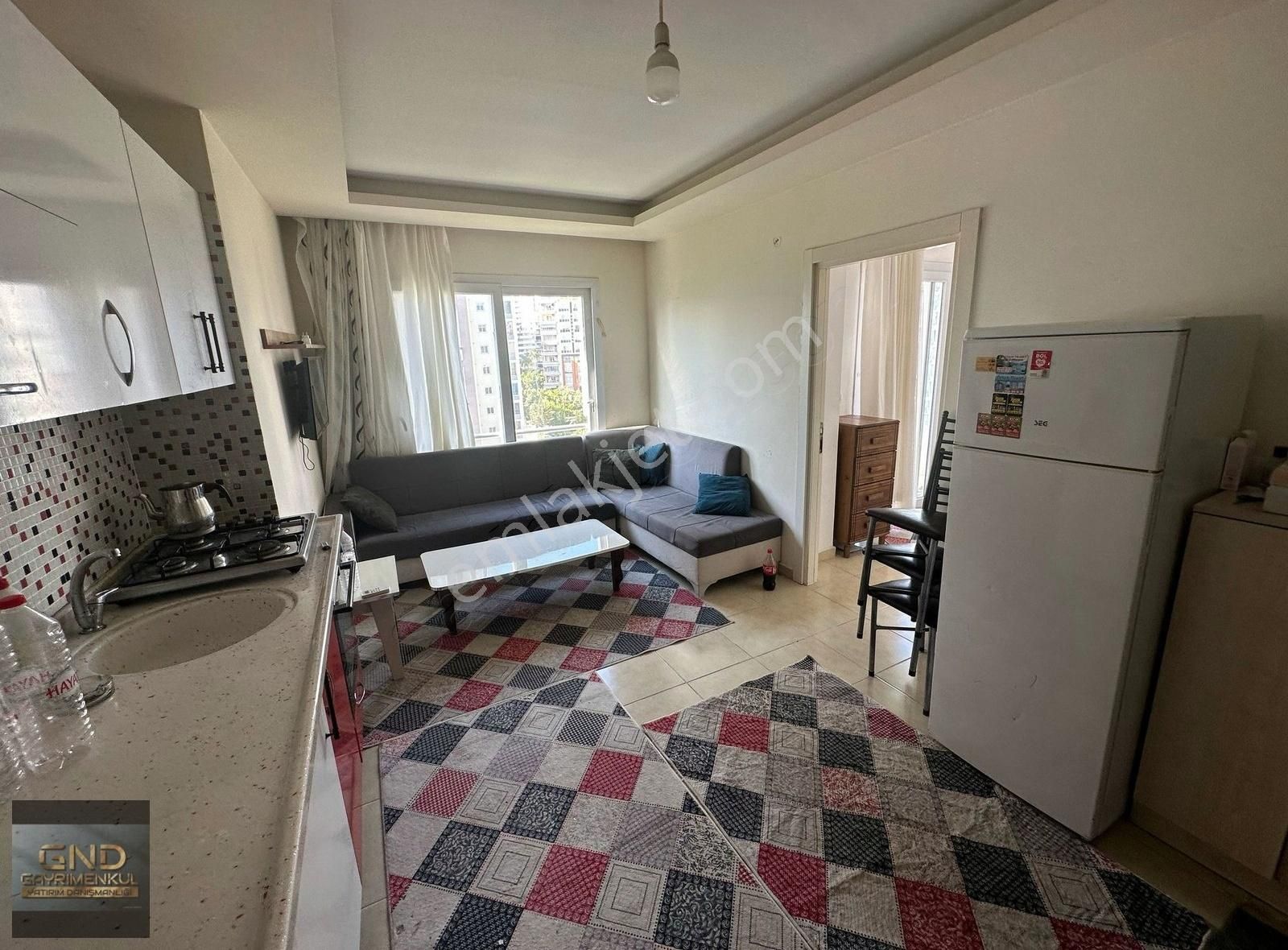 Gnd Gayrimenkul'den Üni. Caddesinde Ful Eşyalı 2+1 Kiralık Daire
