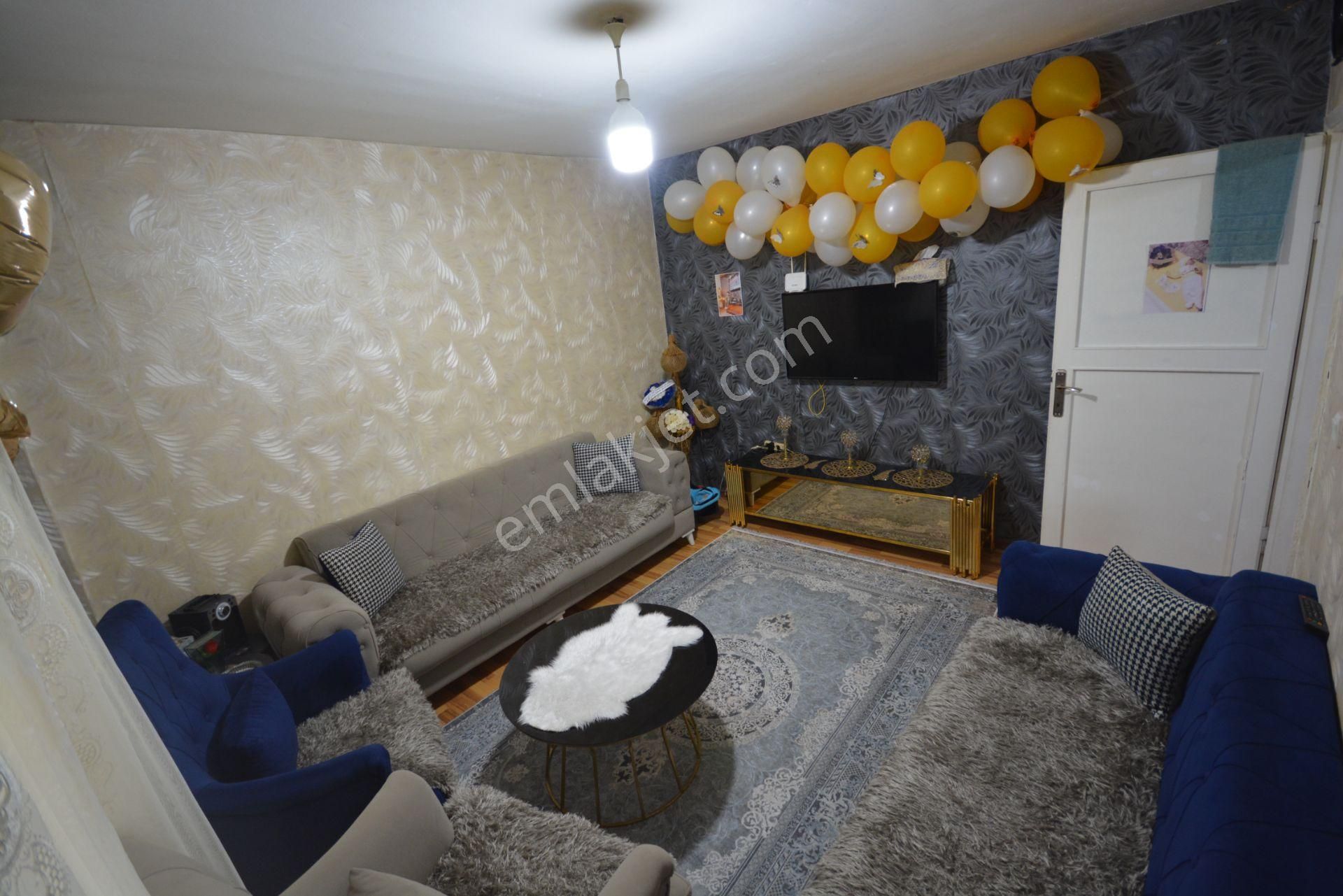 Satılık 90 M² Yatırımlık Hisseli 2+1 Bahçe Katı Daire