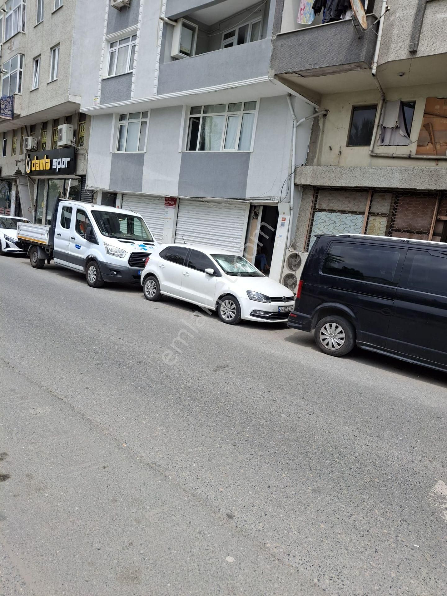 Acil Acil Zeytinburnu Cırpıcı Mah 1 Kat Daire 2 Giriş Dükkan 3 Bodrum