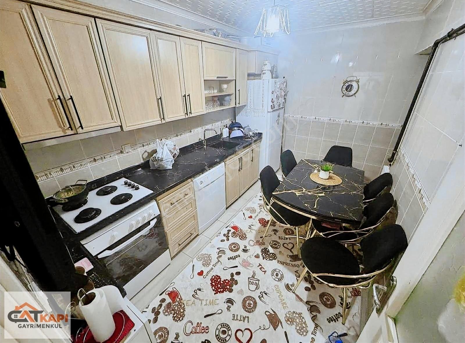 Çatkapı'dan Yayla Mah. Kilerli Yapılı Geniş 3+1 Daire