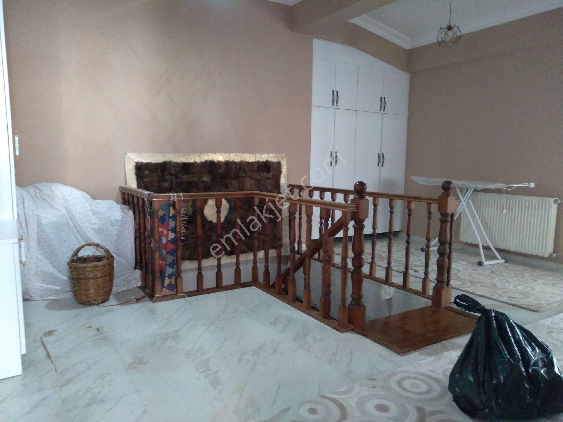 Karaköprü Güzel Sehirde 5+3 Düpleks Terası Konum Olarak İyidir - Görsel 32