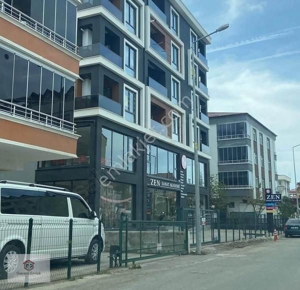 Cumhuriyet 1+1 Kiralık Daire