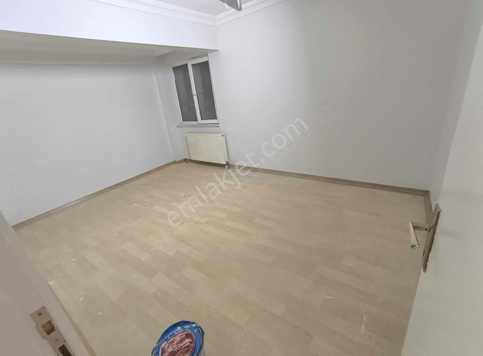 Full Yapılı Cadde Üzeri Hastane Yakını Satılık 3+1 Daire