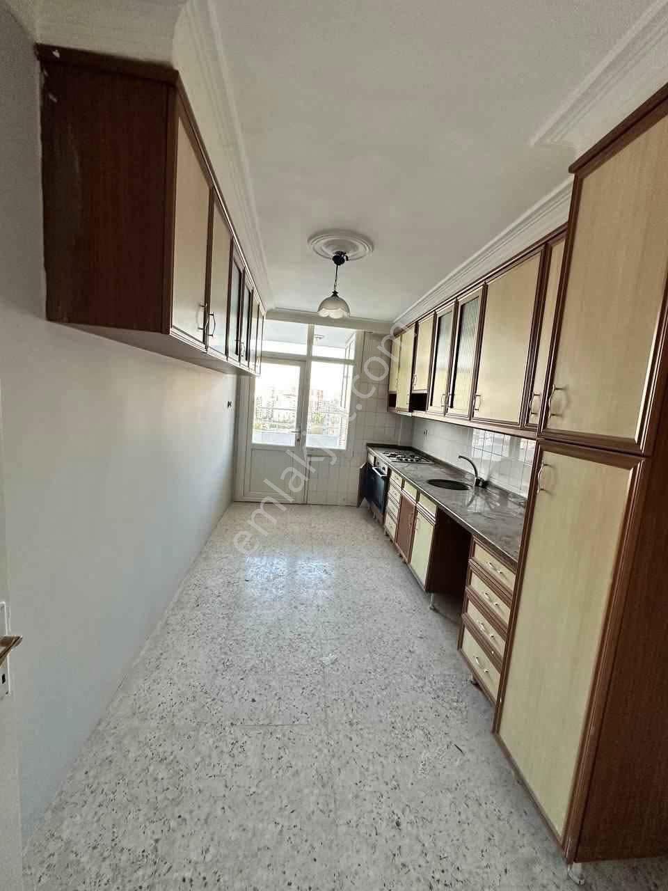 “huzurevleri Mh Mavi Bulvarda 3+1 Geniş Ve Temiz Kiralık Daire – Hazır Taşın!”