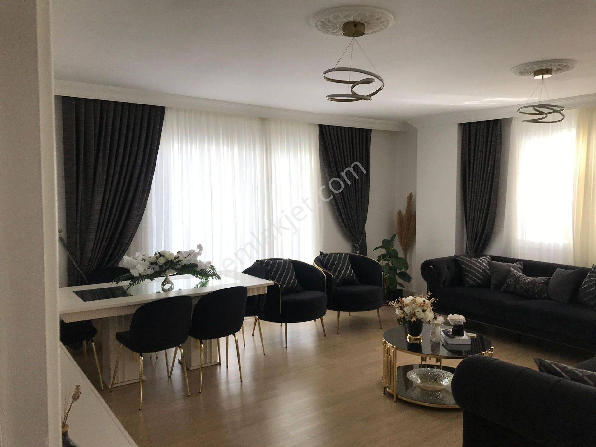 Huzurevleri'nde Turgut Özal'a Yakın Geniş Oturumlu Düşük Katlı Binada Kiralık Daire