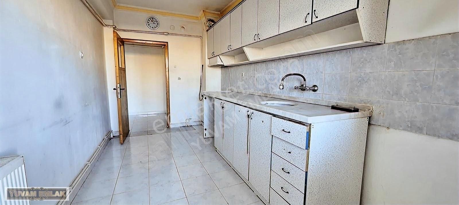 Keçiören Köşk Mah. De Satılık Orta Katta 3+1 Daire