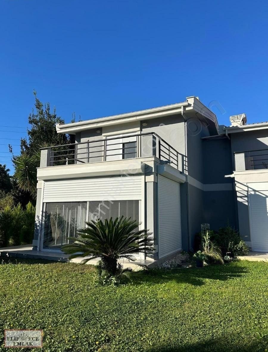 İzmir Çeşme İnönü Mh Mamurbaba Da Satılık Lüx Villa.