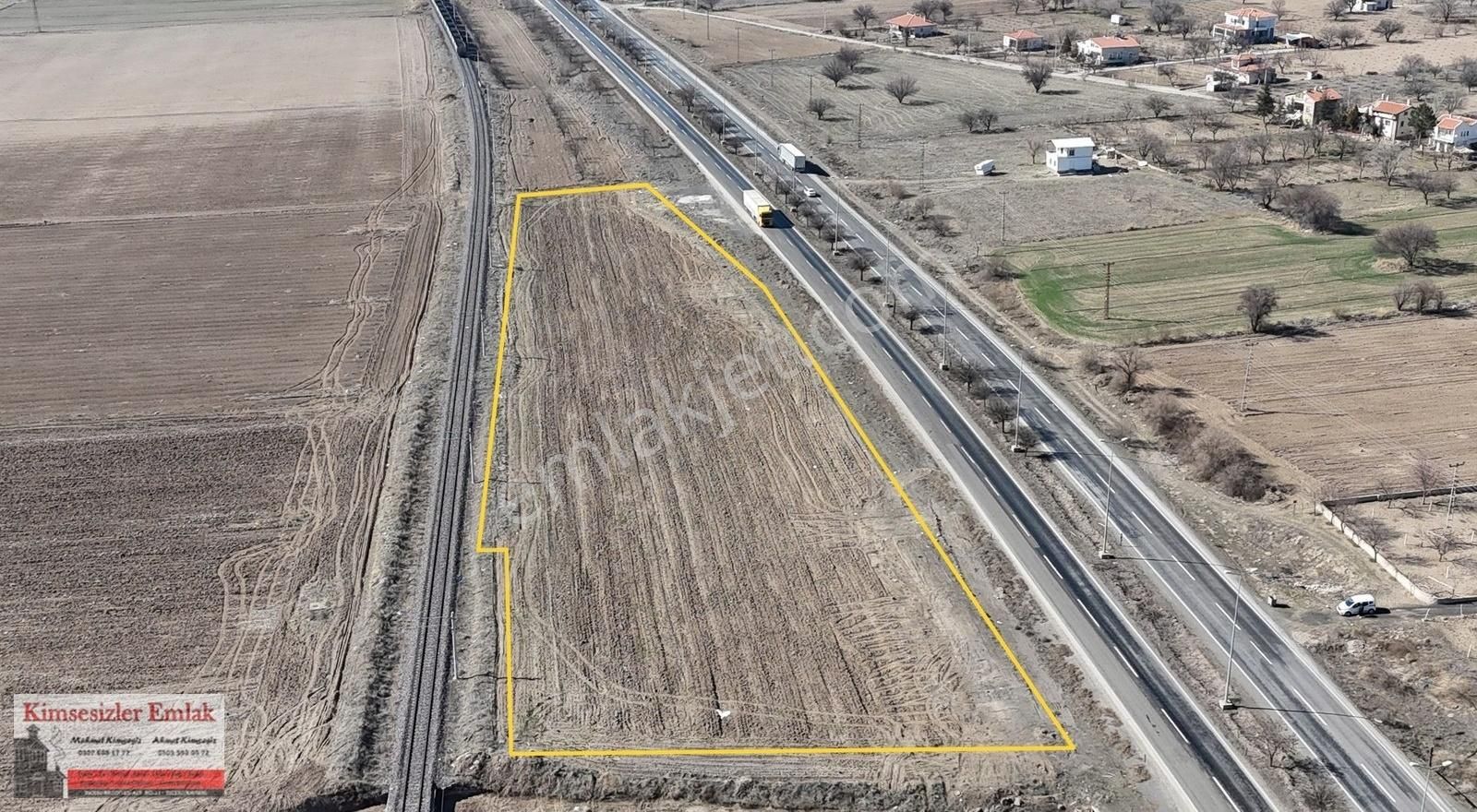 Kayseri-adana Yolu'na 240 M2 Cepheli 8.564 M2 Tek Tapu Tarla