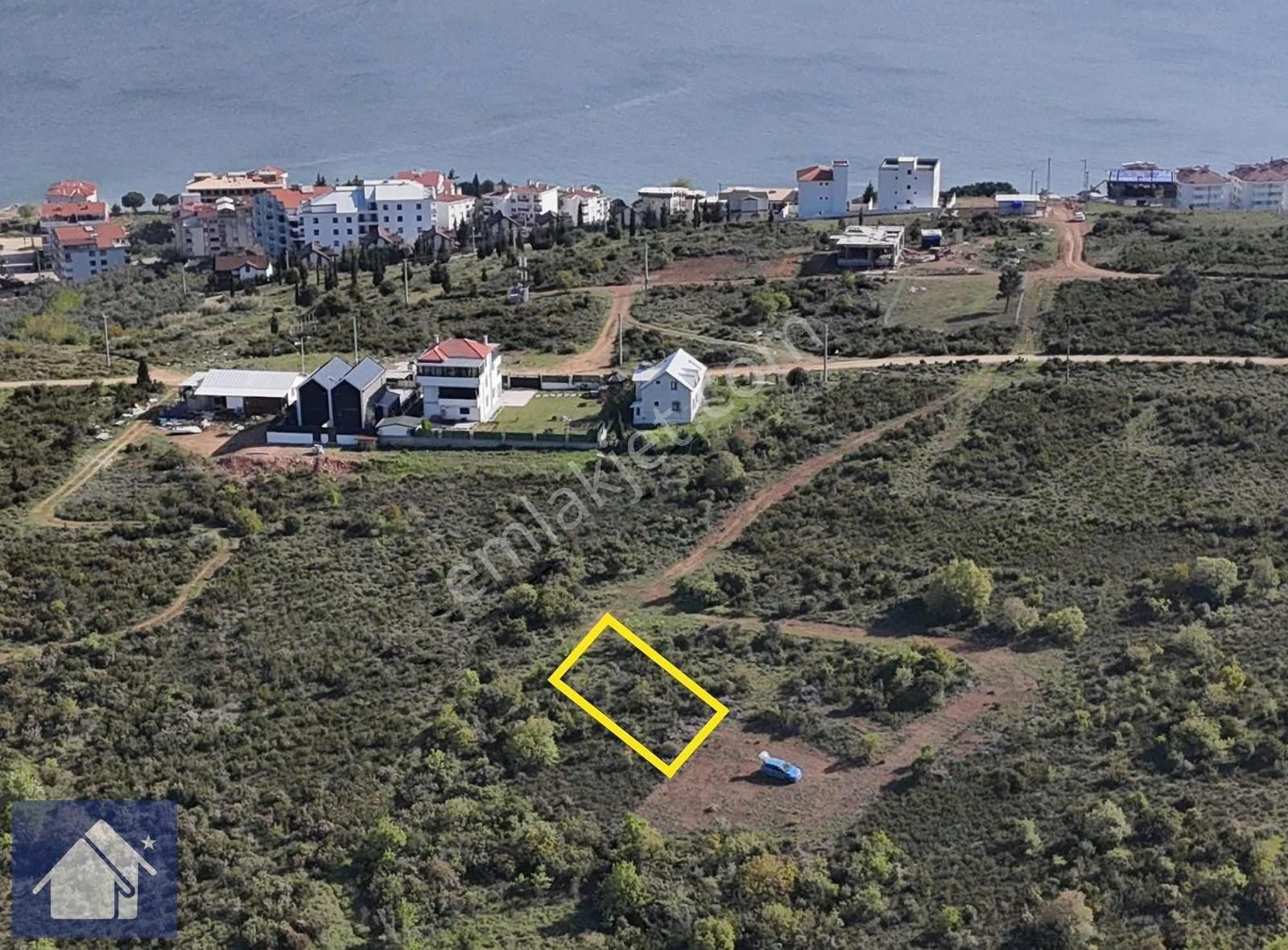*tavşantepe Mevkiinde*200 M2*3 Kat %35 Villa İmarlı
