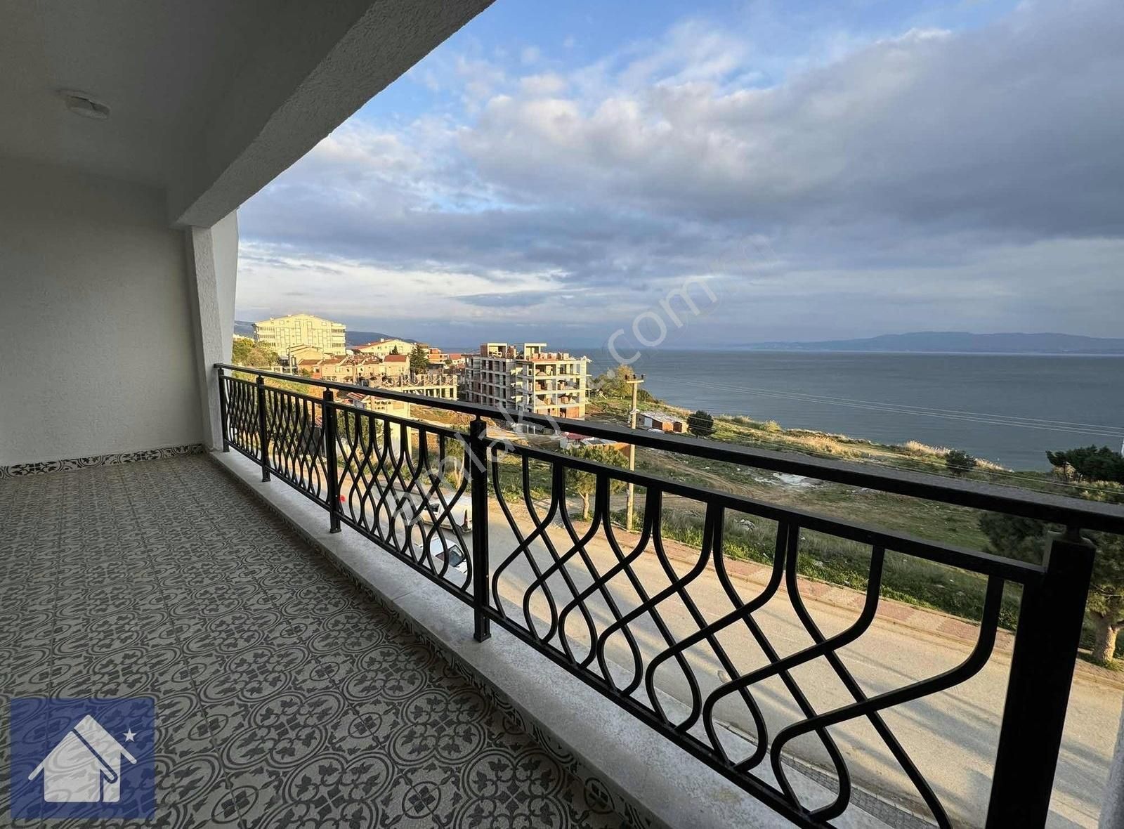 *full Deniz Manzaralı*2+1*110 M2*sıfır*denize 150 Metre