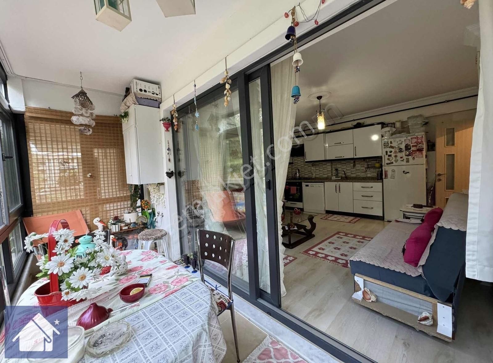 *denize Çok Yakın*bahçe Kullanımlı*1+1*masrafsız*5 Yaşında