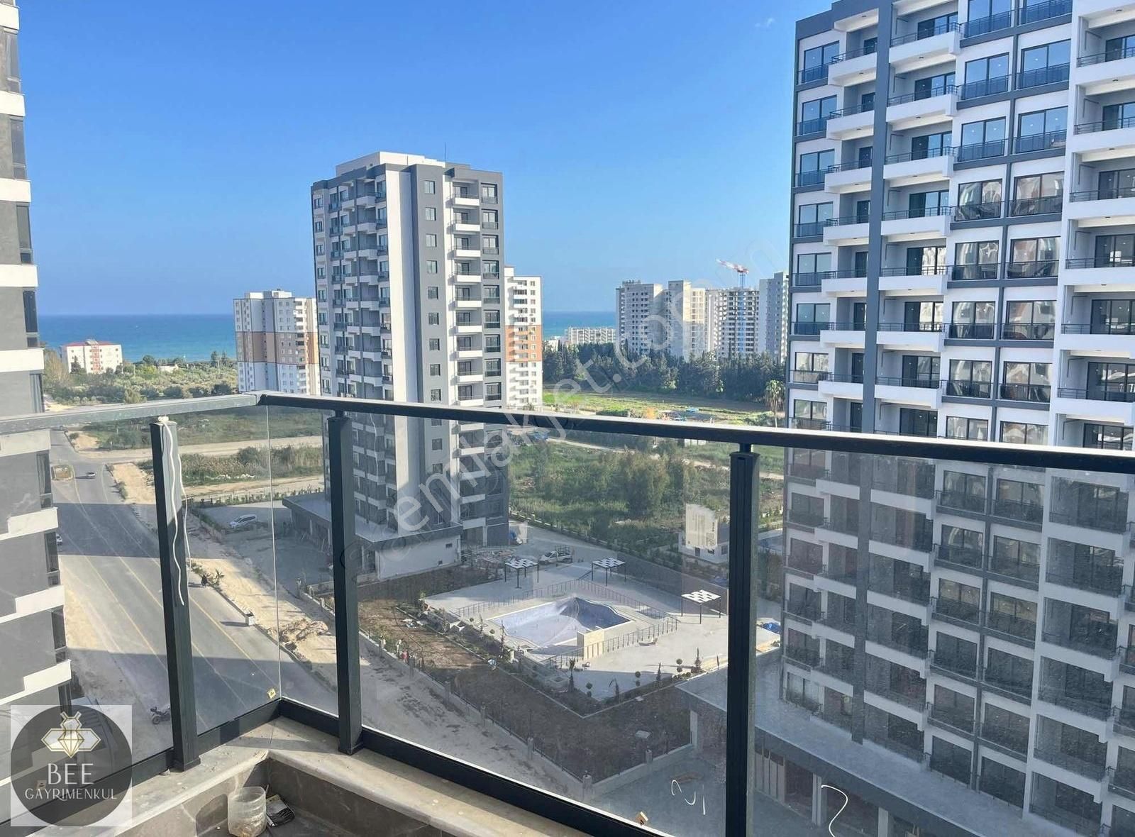 Bee'den Full Deniz Manzaralı 1+1