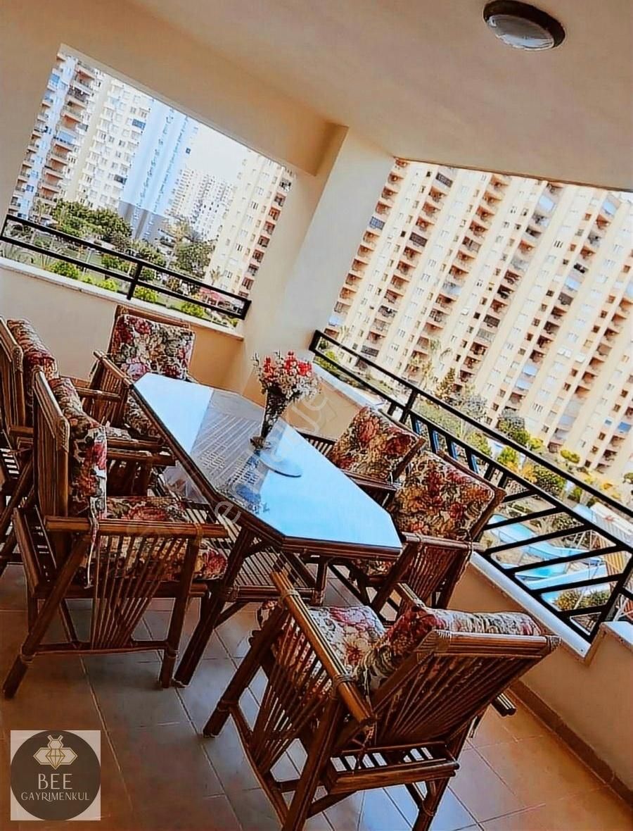 Liparis 3'te 2+1 Eşyalı Kiralık Daire...
