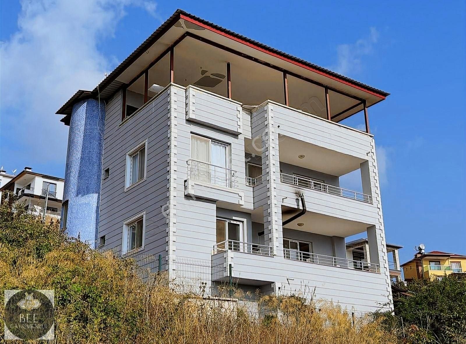 Bekiralanı Satılık Müstakil 5+1 Tripleks Takasa Açık