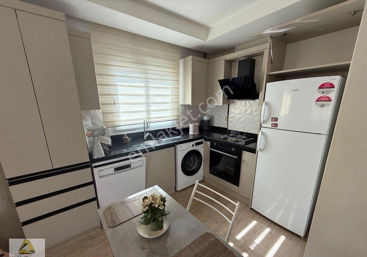 Gültepe'de Bulvar Üstü Bolgenin En Geniş Dairesi Doğalgazlı Full Eşyalı 1+1 Kiralık