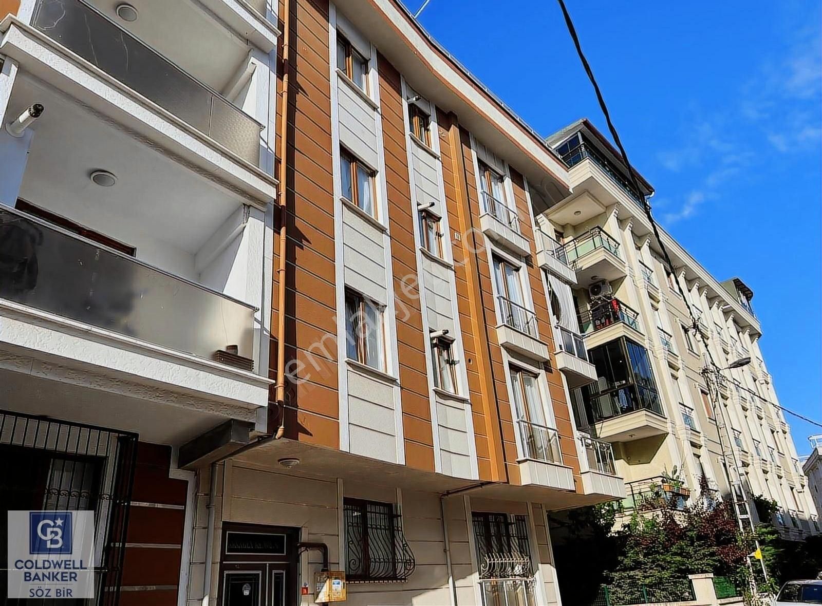 Çekmeköy Merkez Mah Satılık 3+1 Çatı Dubleks Daire
