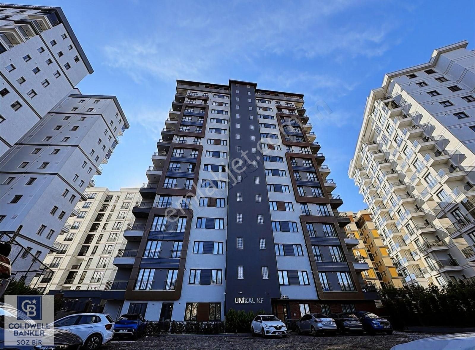 Çekmeköy Taşdelen Unikal Rezidans 2+1 Giriş Kat Satılık Daire