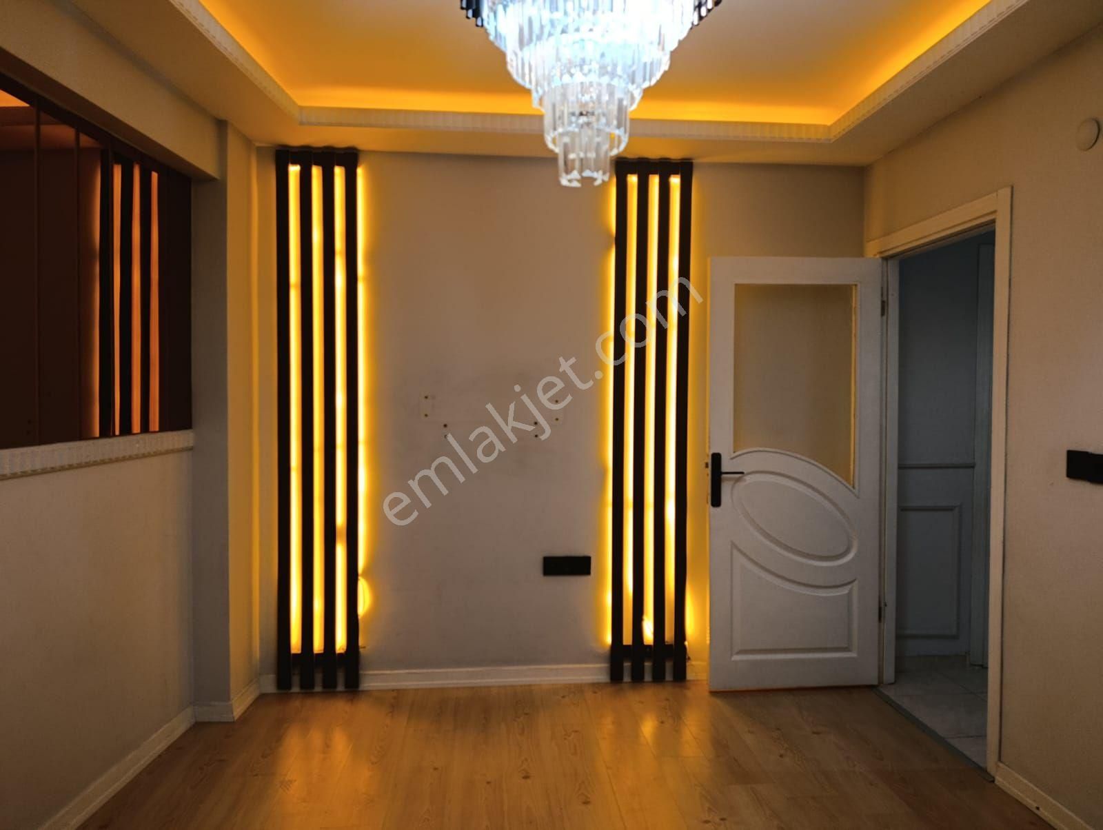 Özel Dizayn Edilmiş Ultra Lüks Aileye Uygun Temiz Daire