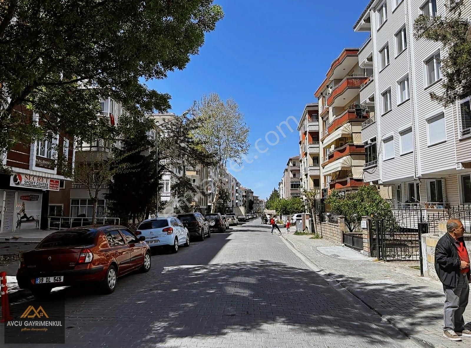 İnönü Mahallesi Full Yenilenmiş 2 + 1 Kiralık Daire !