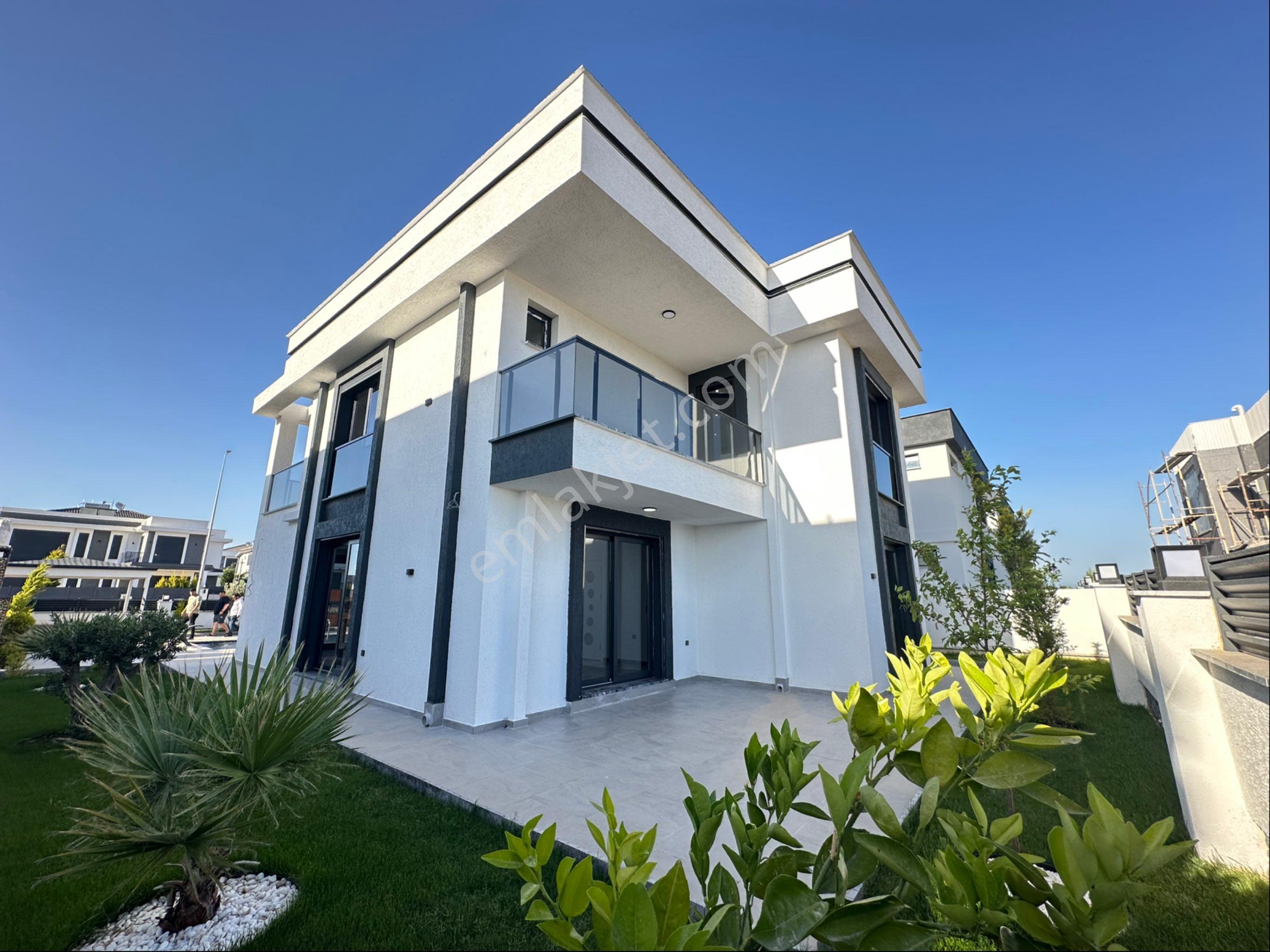 Didim Efelerde Satılık 500 M2 Arsa İçi 4+1 Havuzlu-otoparklı Villa - Görsel 18