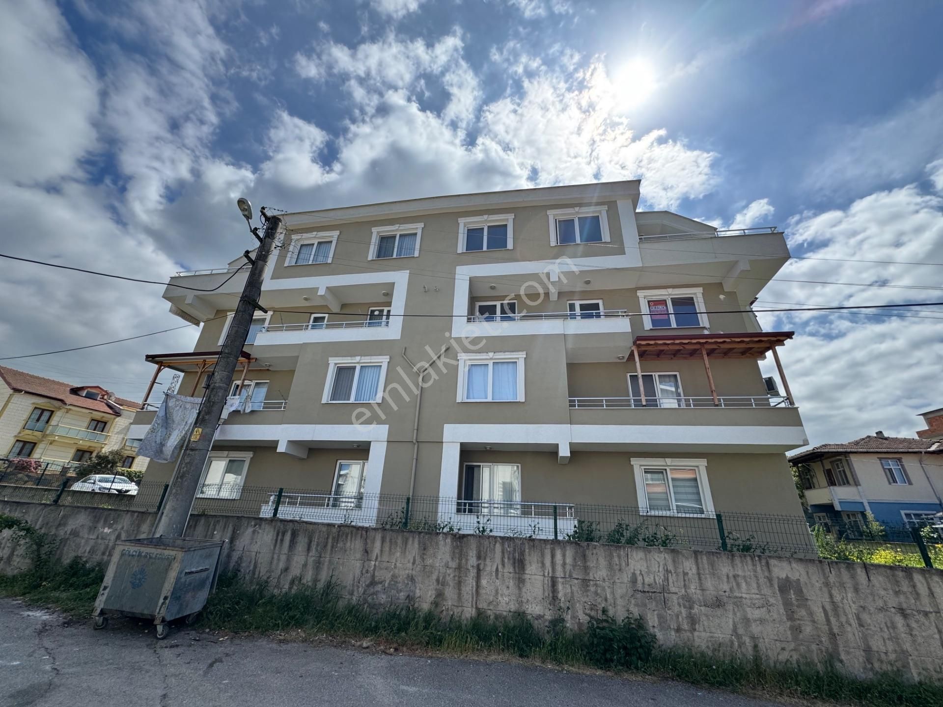 Gölcük Esentepe / Deniz&doğa Manzaralı / 3+1 Çatı Dublex