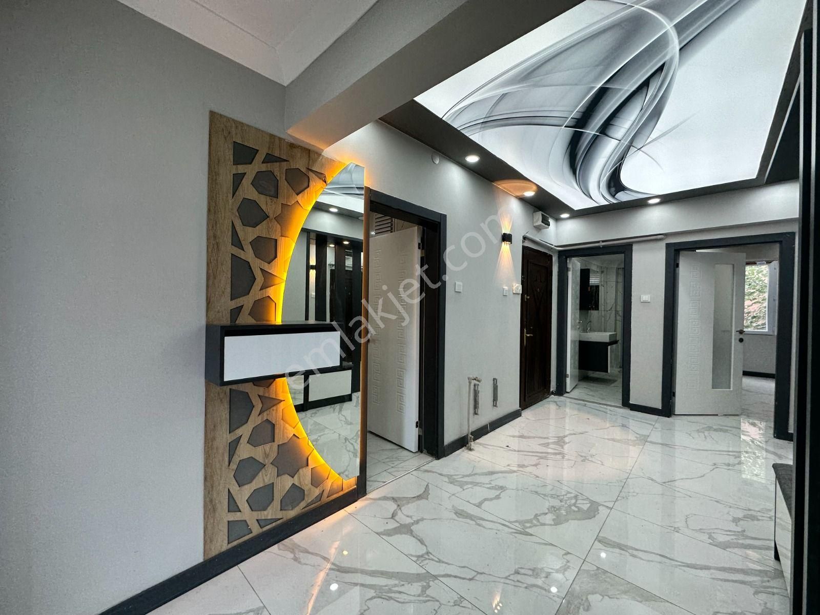 Mareşal Çakmak Mah. 3+1 Ara Katta Ön Cephe Ultra Lüks Yapılı Daire