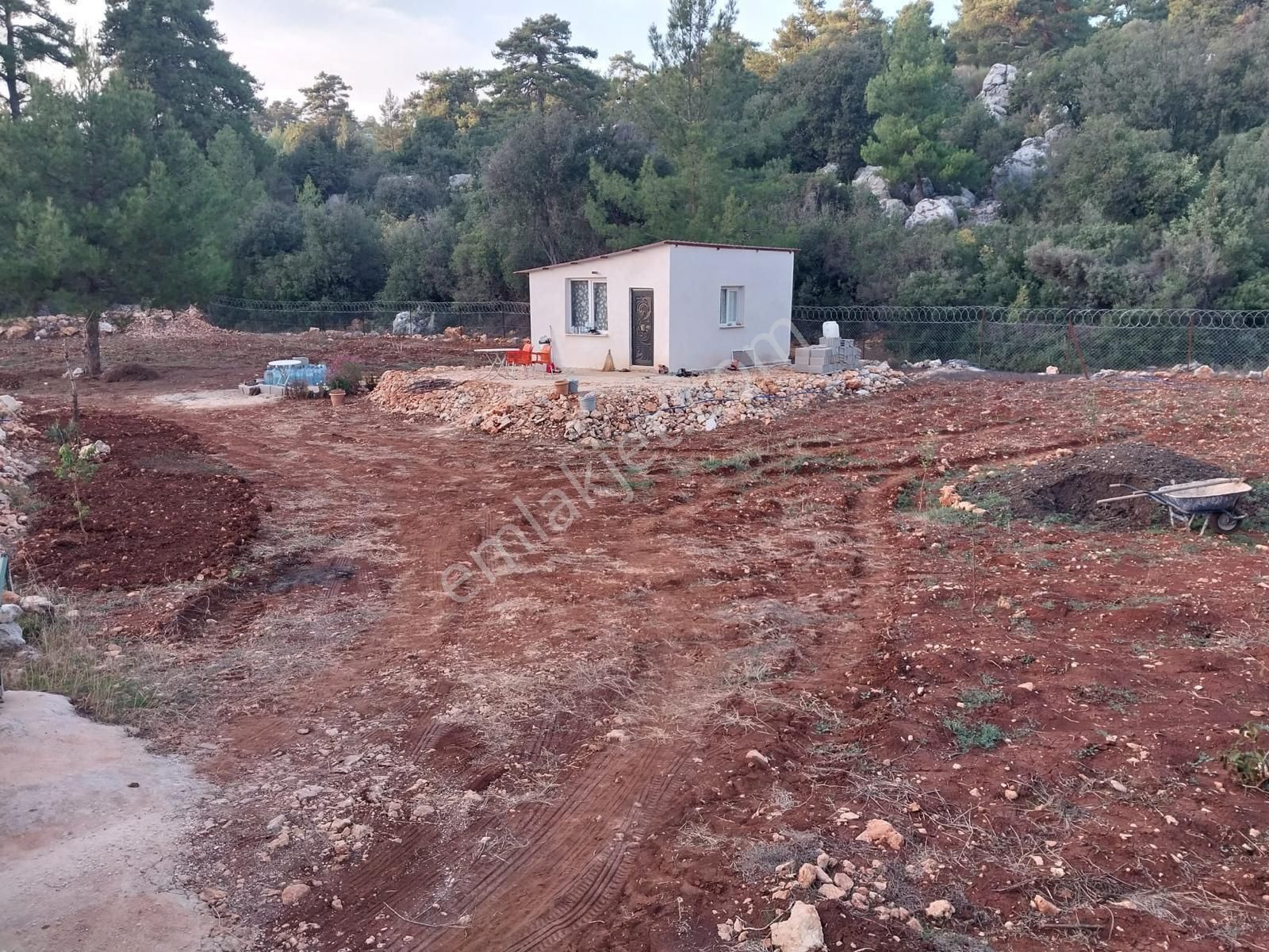 Talip Ak Gayrimenkulden Satılık Çaltıbozkır Mah Hobi Bahcesi