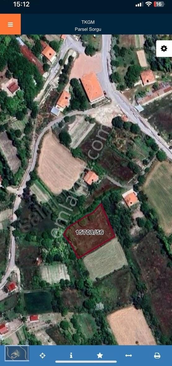 Gürpınarda Satılık Bahçe Yolu Mevcut 1795m²