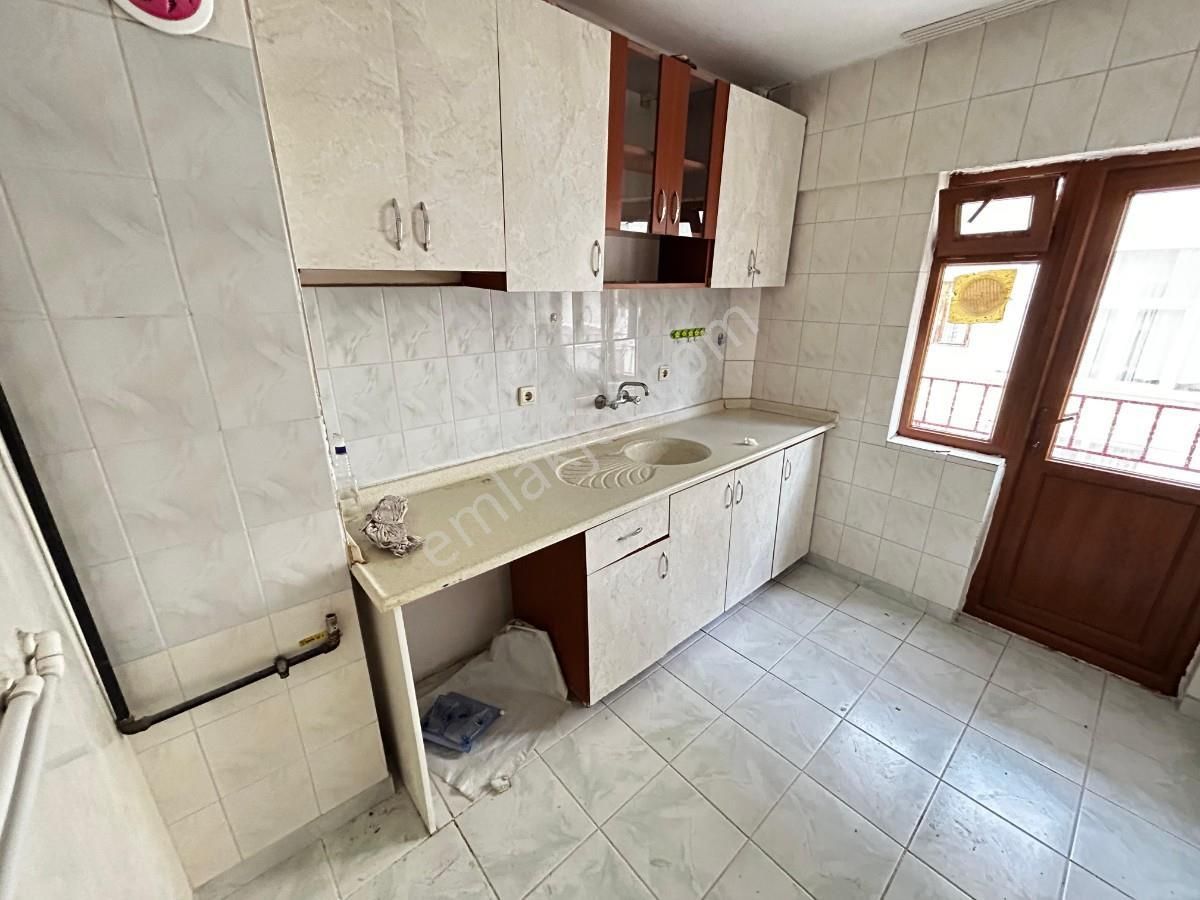 Sincan Andiçen Mah 2+1 Bağımsız Ara Katta Merkezi Konum Daire