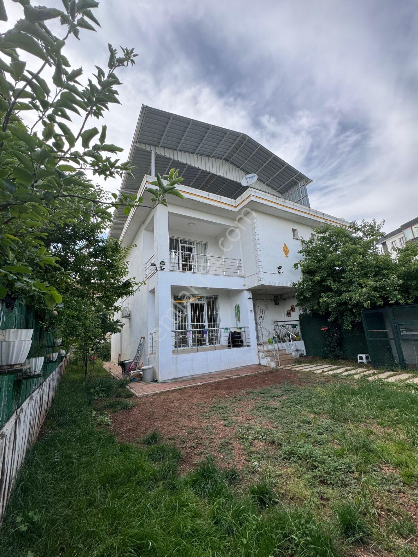 Yetişen Alır // Diyarbakırın Merkezi Bağcılarda Acil Satılık 4+1 Lüks Villa