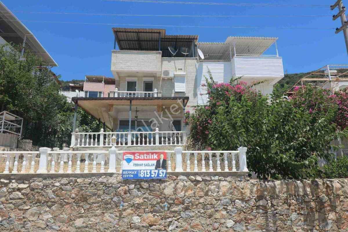 Didim Akbük Kumkent Sitesi Satılık 3+1 Eşyalı Villa