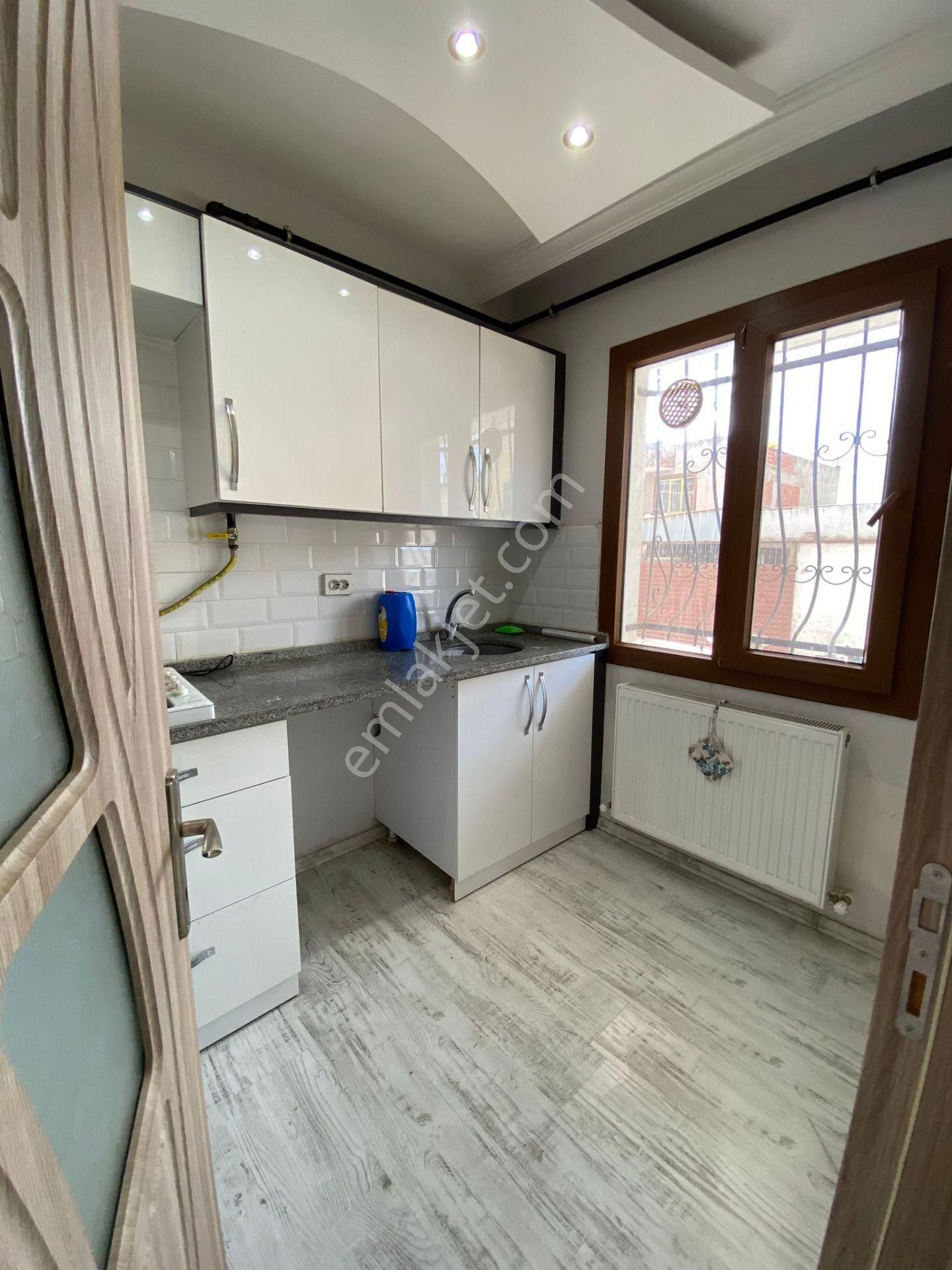 🏡atatürk Mahallesi 🏡 ✅1+1 55 M2 5 Katlının Zemin Katı ❇️açık Mutfak
